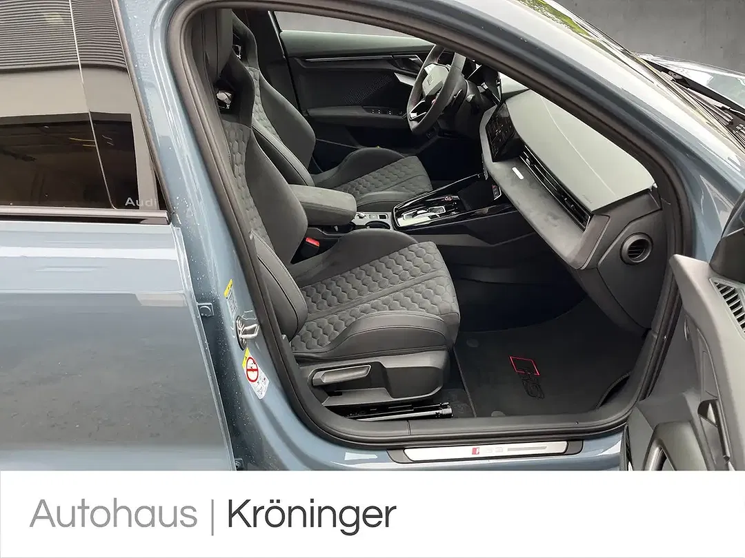 Audi RS3 2.5 quattro RS Sportback - Thumbnail 9