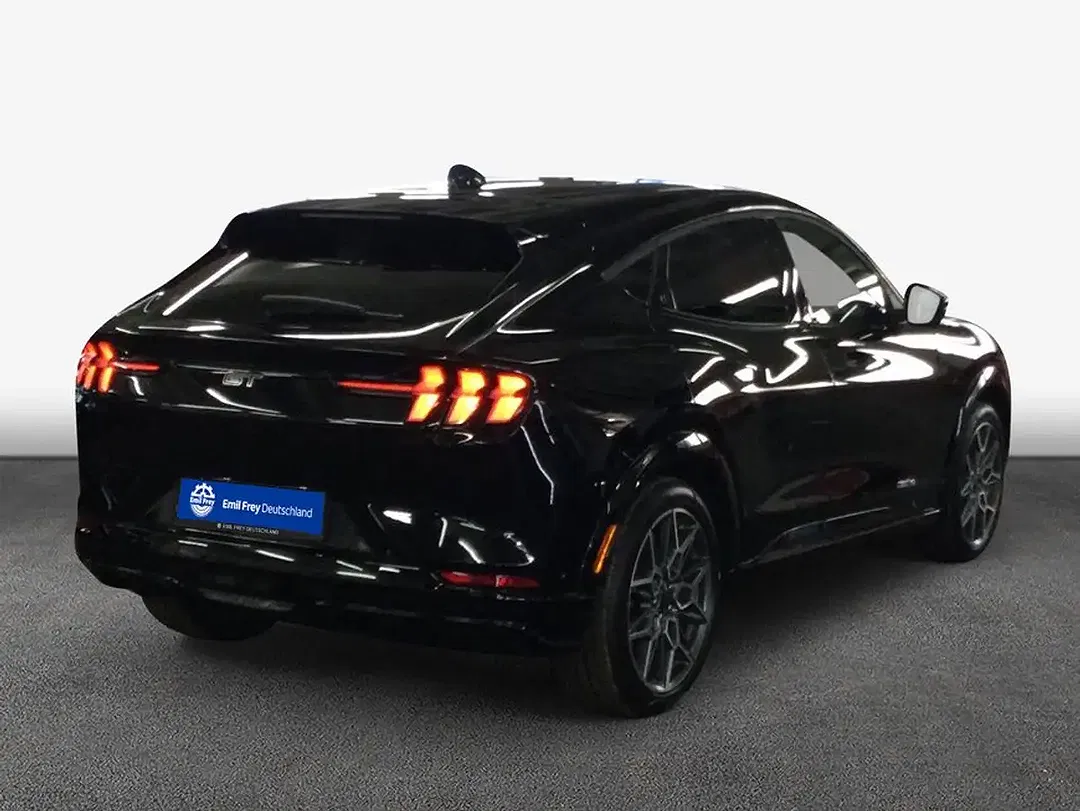 Ford Mustang Mach-E 4x4 GT - foto 2