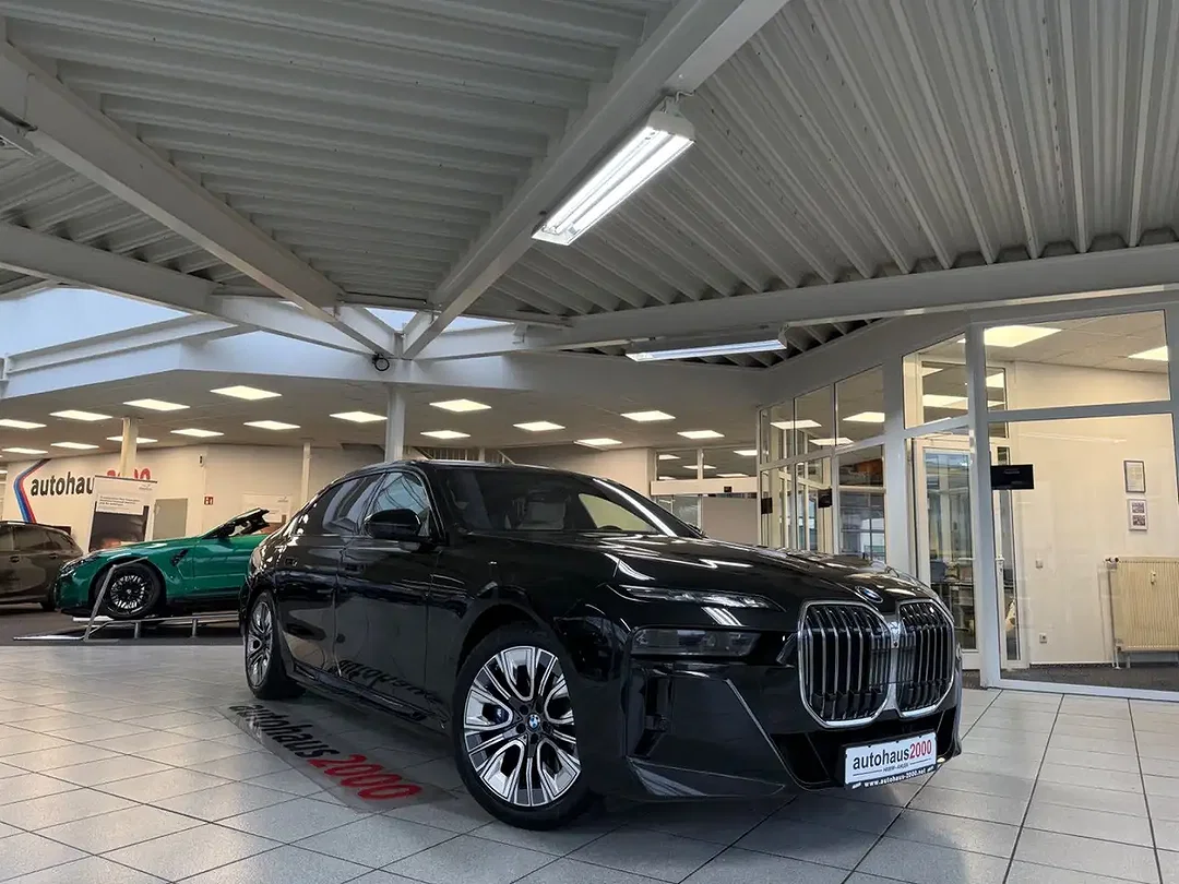 BMW 750 xDrive M Executive Pro - Afbeelding 1