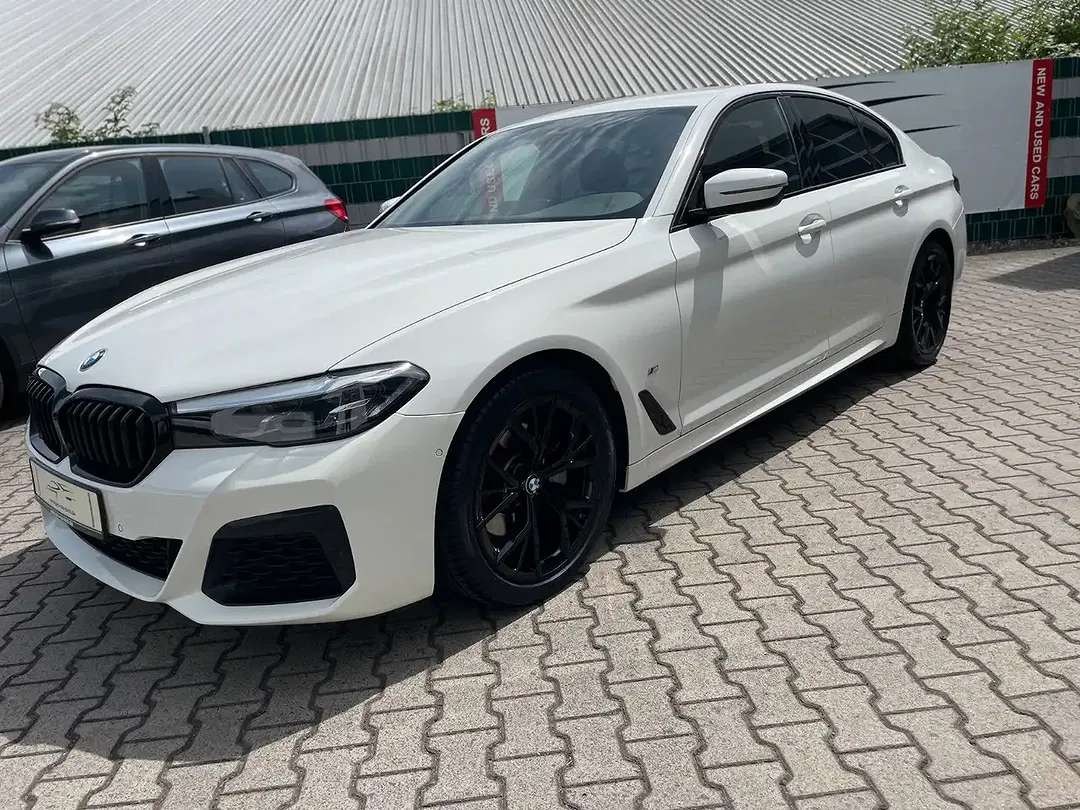 BMW 520 M Sport - Thumbnail 3
