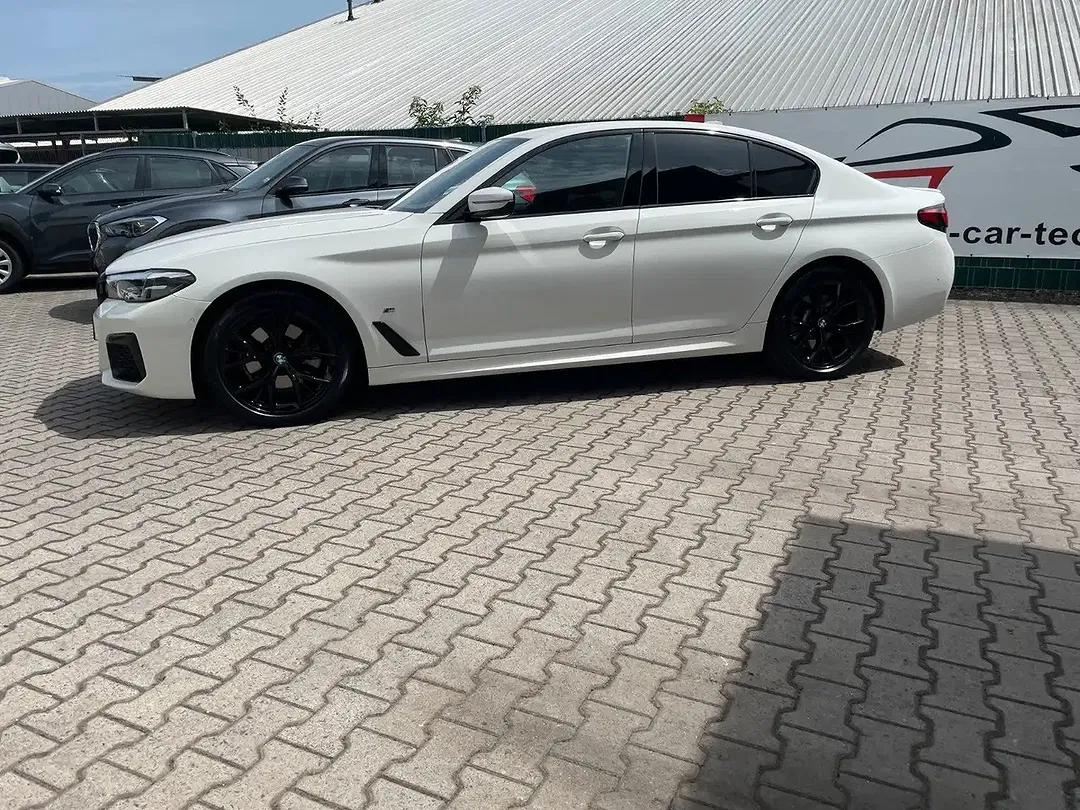 BMW 520 M Sport - Thumbnail 4