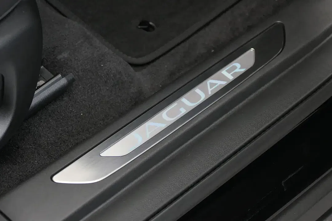 Jaguar I-Pace EV400 R-Dynamic SE - Thumbnail 14