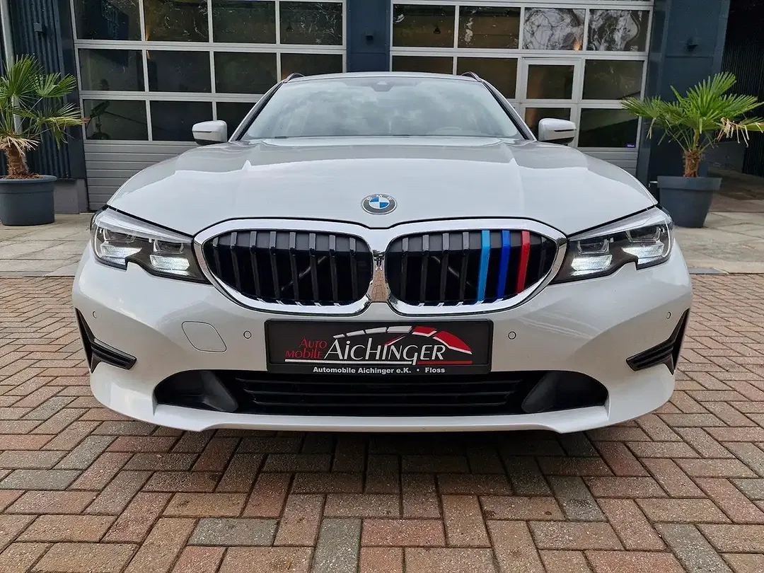 BMW 318 AUT Advantage - Thumbnail 2