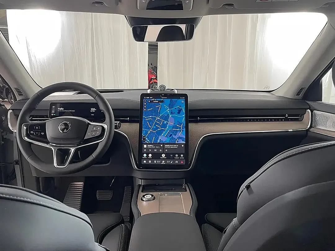 Volvo EX90 AWD Plus - Thumbnail 16