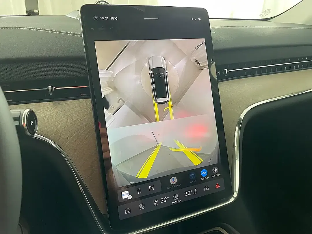 Volvo EX90 AWD Plus - Thumbnail 22