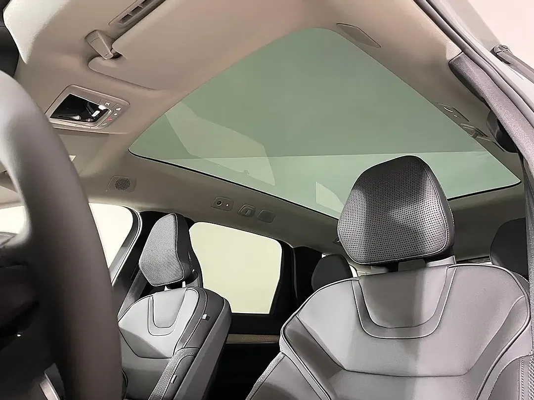 Volvo EX90 AWD Plus - Thumbnail 24
