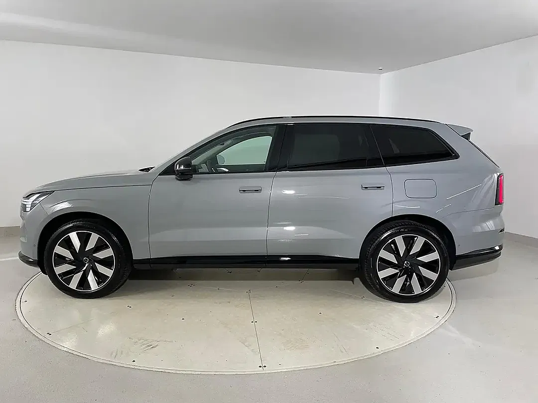 Volvo EX90 AWD Plus - Thumbnail 3