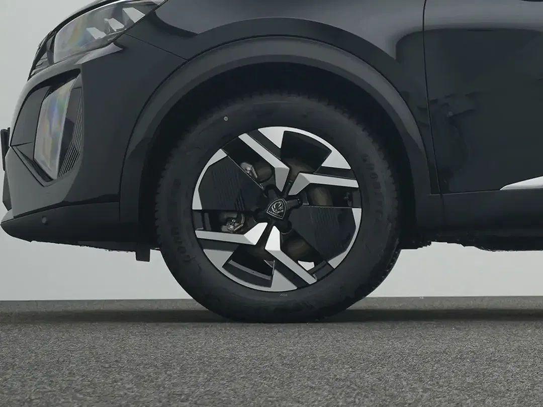 Peugeot 2008 145 e-DSC6 Hybrid GT - Thumbnail 8