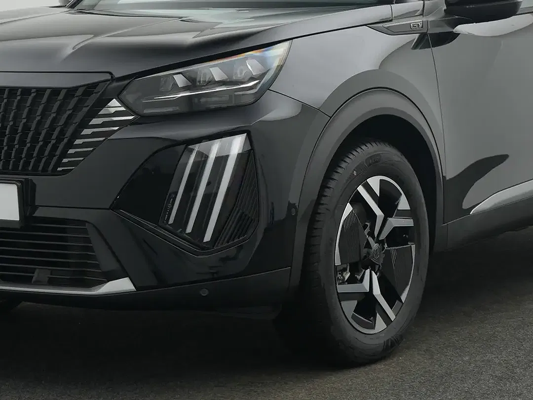 Peugeot 2008 145 e-DSC6 Hybrid GT - Thumbnail 9
