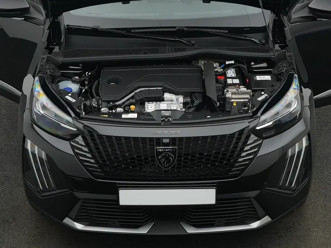 Peugeot 2008 145 e-DSC6 Hybrid GT - Thumbnail 6