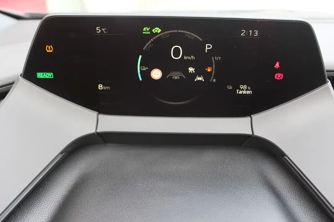 Toyota Prius PHEV Executive - foto 15