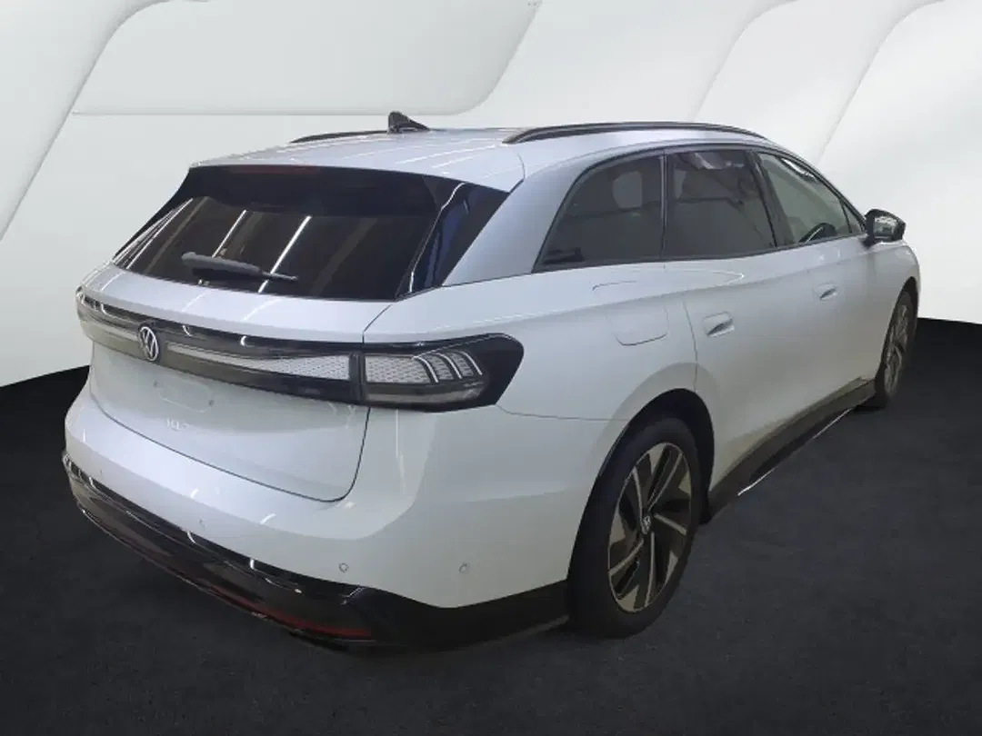 Volkswagen ID.7 Pro - Thumbnail 1