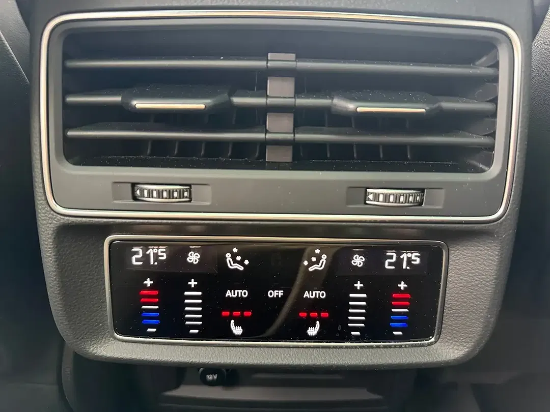 Audi SQ8 4.0 TFSI quattro Matrix LED - Thumbnail 15