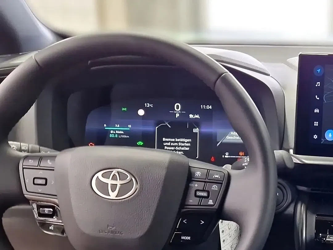 Toyota C-HR Hybrid Team Deutschland - Thumbnail 12