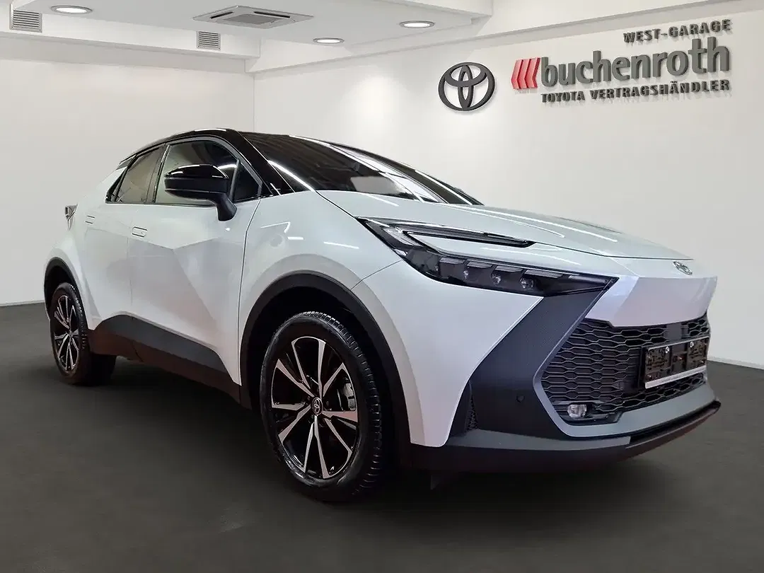 Toyota C-HR Hybrid Team Deutschland - Thumbnail 3