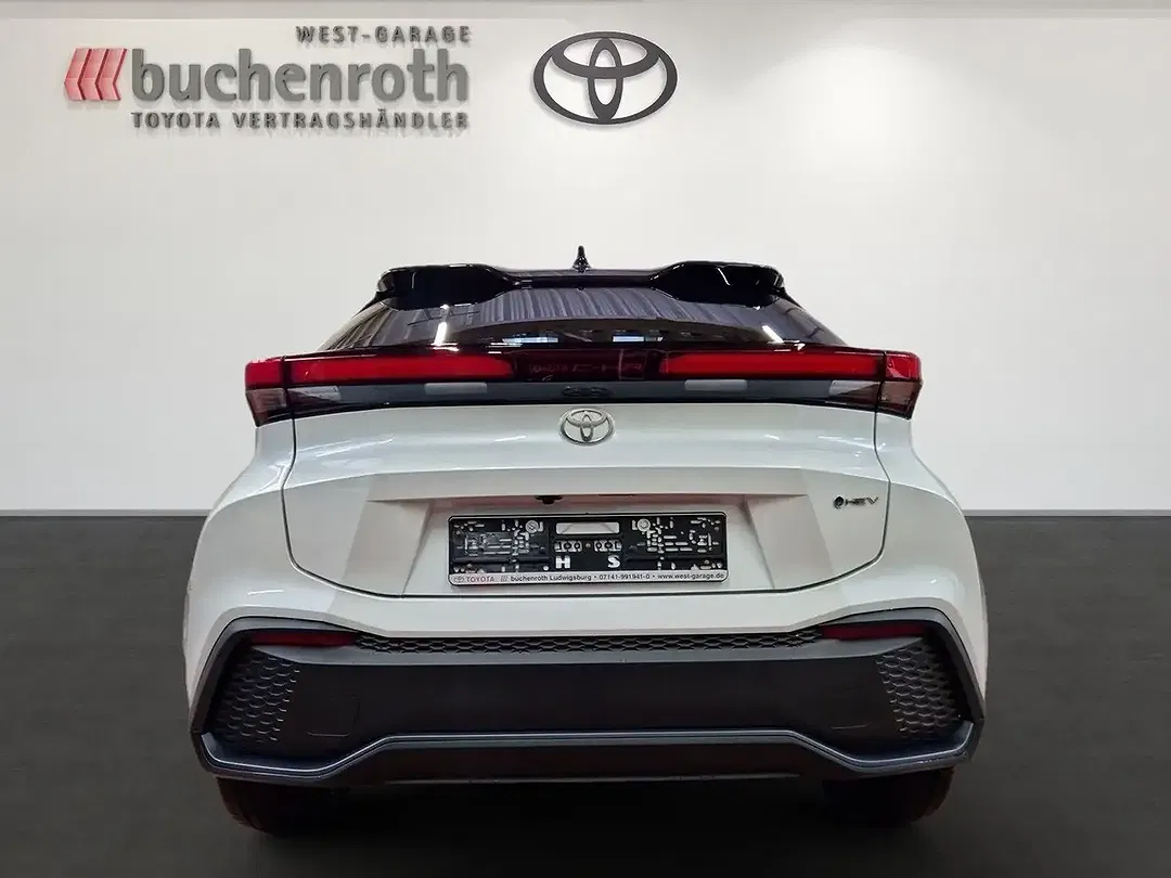 Toyota C-HR Hybrid Team Deutschland - Thumbnail 6