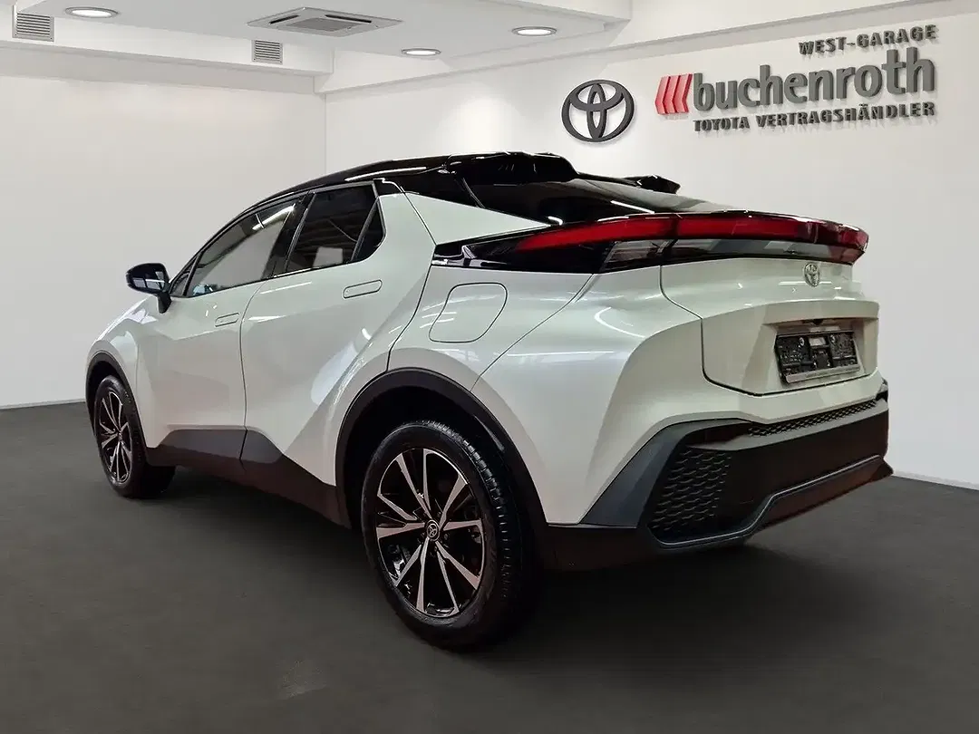 Toyota C-HR Hybrid Team Deutschland - Thumbnail 7