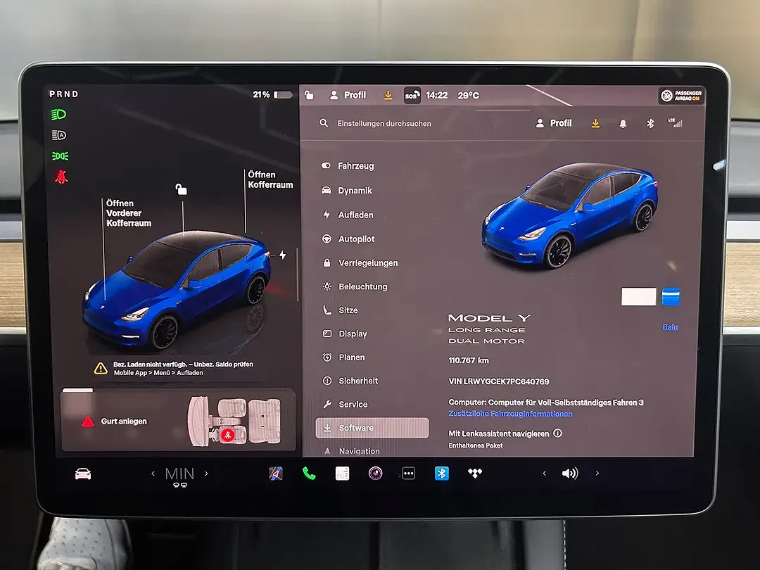 Tesla Model Y AWD Dual Motor Long Range - Thumbnail 18