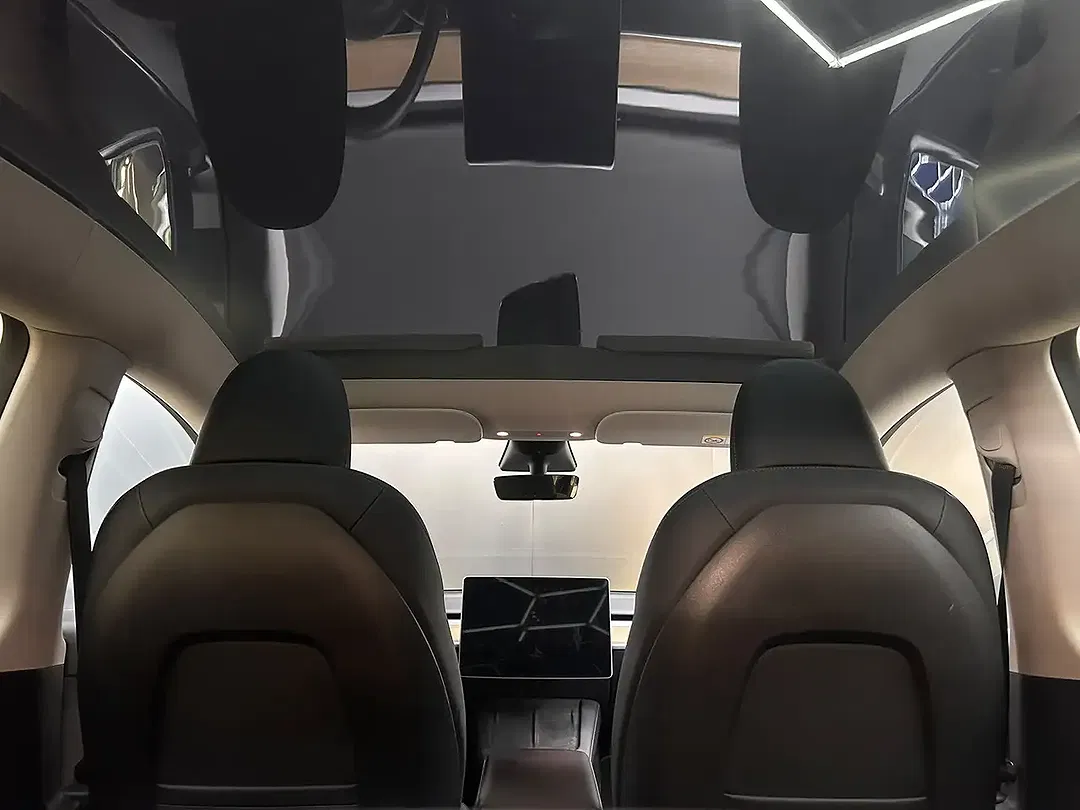 Tesla Model Y AWD Dual Motor Long Range - Thumbnail 24