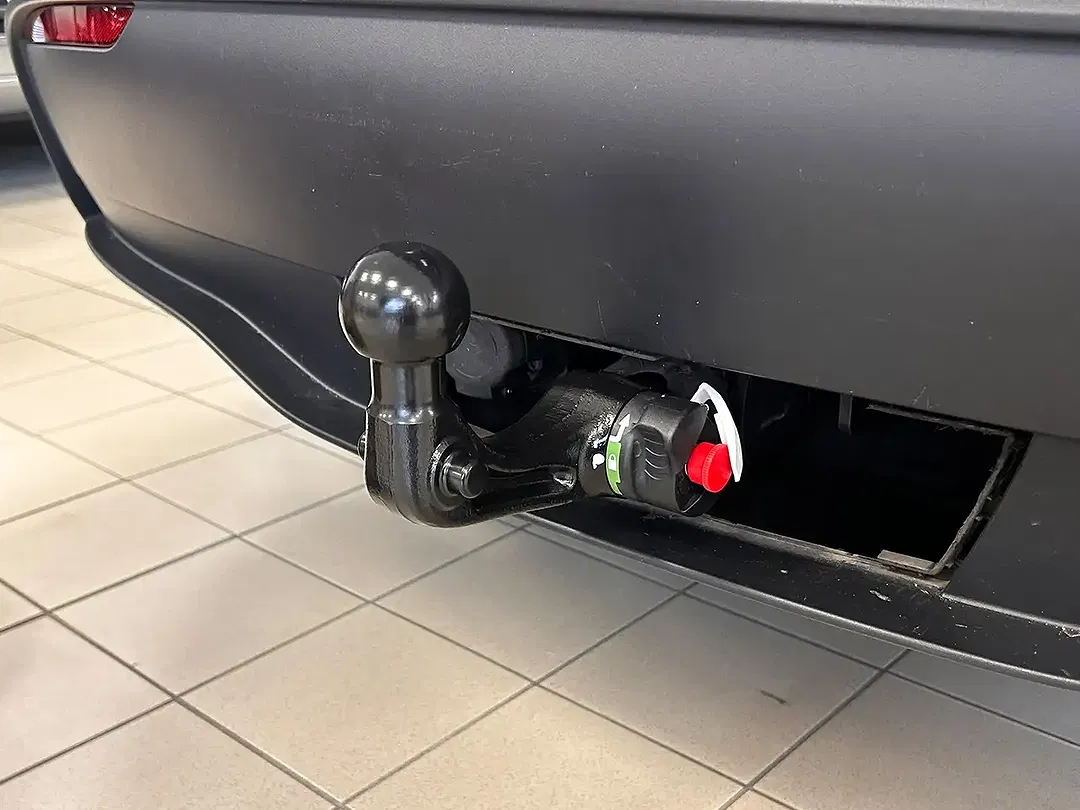 Tesla Model Y AWD Dual Motor Long Range - Thumbnail 28