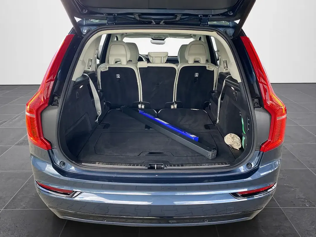 Volvo XC90 T8 Recharge Ultimate Dark - Thumbnail 14