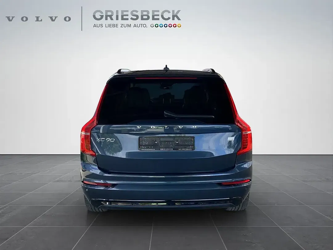 Volvo XC90 T8 Recharge Ultimate Dark - Thumbnail 4