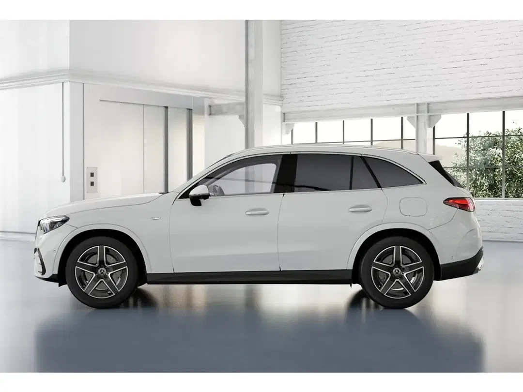 Mercedes-Benz GLC 300 4MATIC - Thumbnail 3