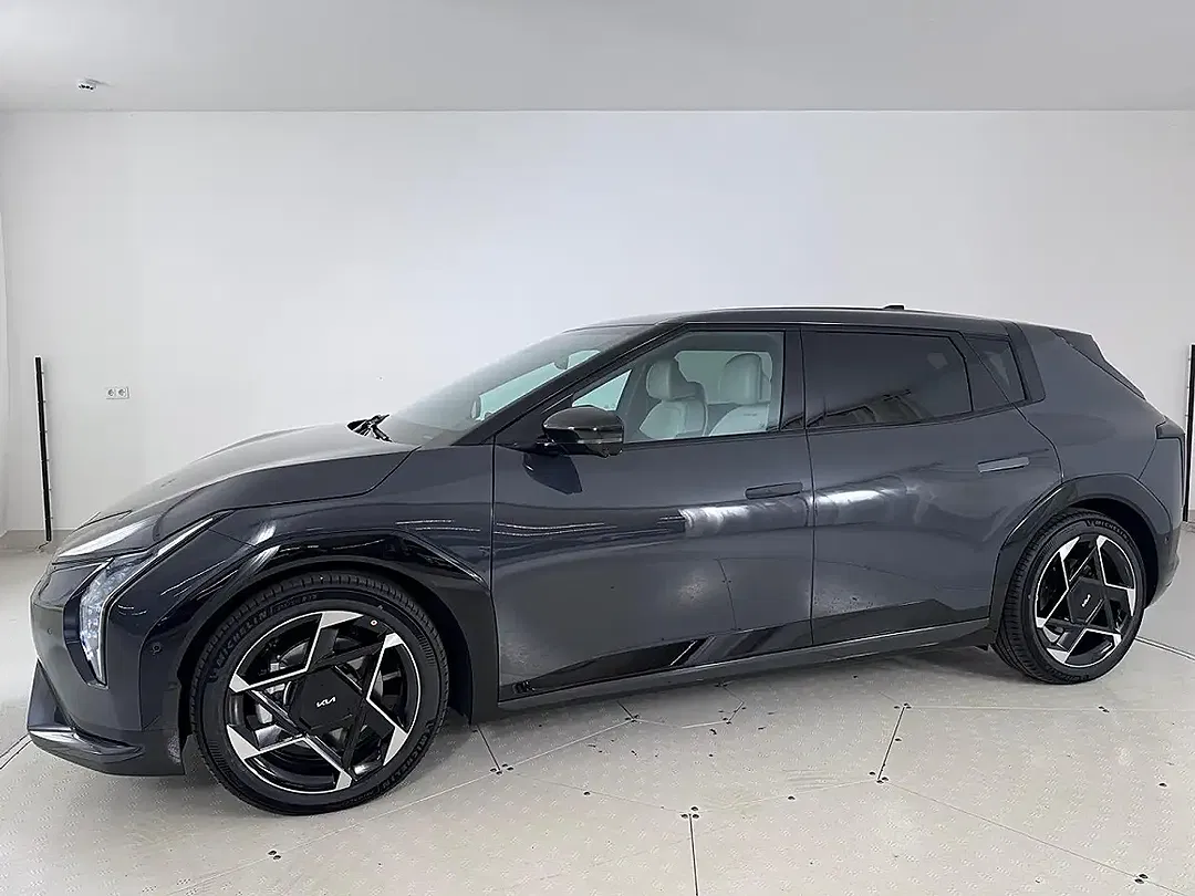 Kia EV4 81.4 kWh GT-Line - Thumbnail 2