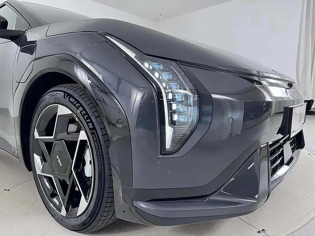 Kia EV4 81.4 kWh GT-Line - Thumbnail 7