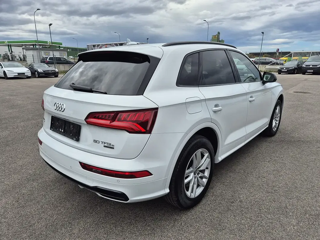 Audi Q5 50 TFSI e quattro sport - Thumbnail 5