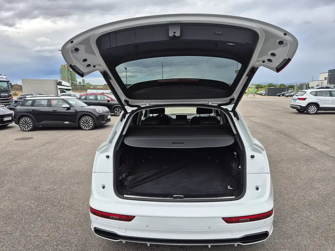 Audi Q5 50 TFSI e quattro sport - Thumbnail 7