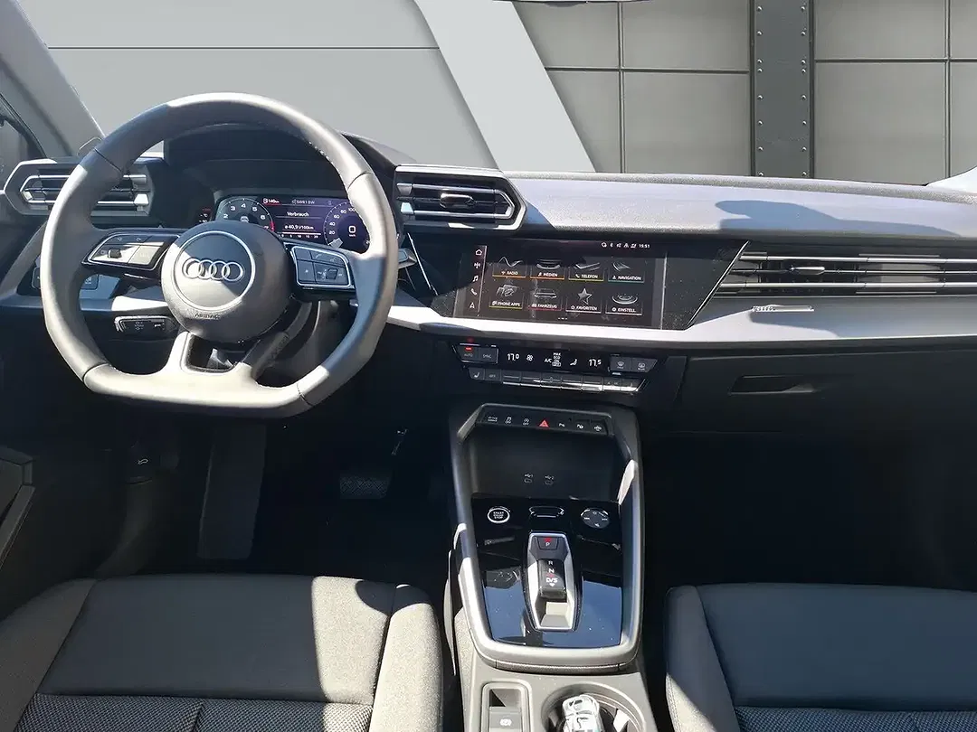 Audi A3 S tronic Sportback - Thumbnail 12