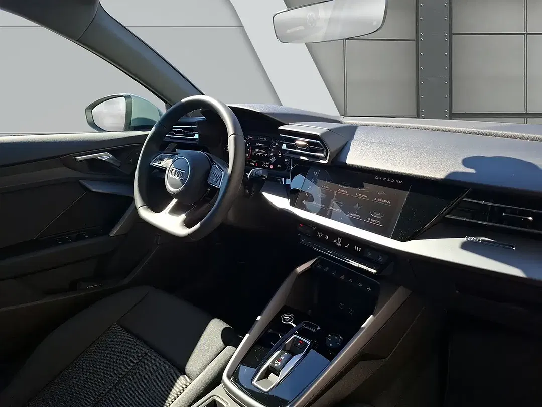Audi A3 S tronic Sportback - Thumbnail 13