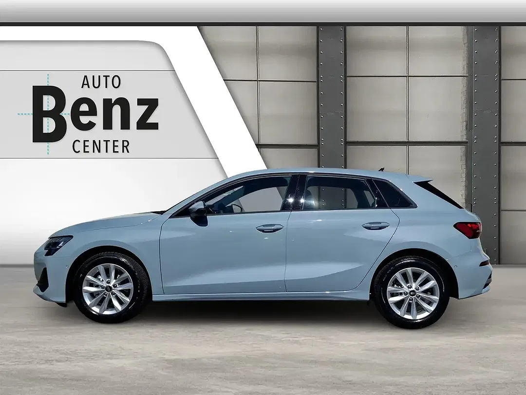 Audi A3 S tronic Sportback - Thumbnail 2