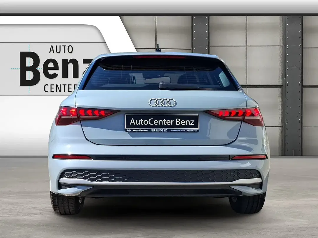 Audi A3 S tronic Sportback - Thumbnail 4