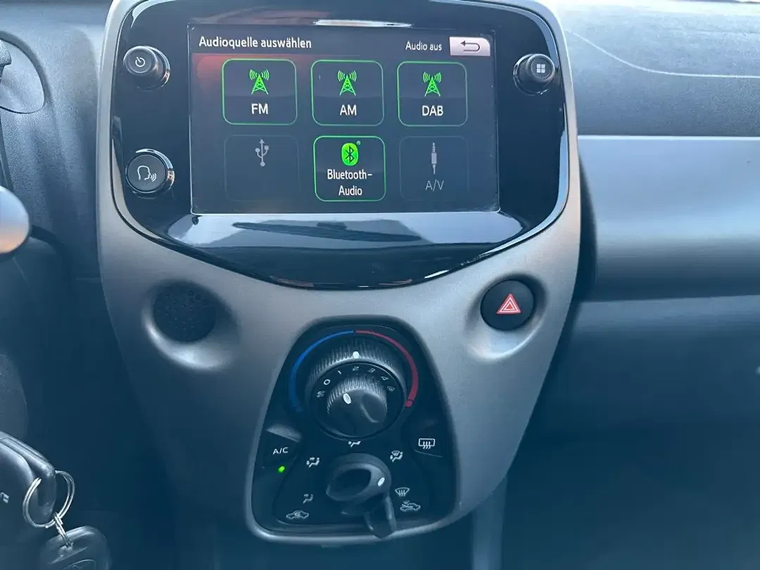 Toyota Aygo X Team Deutschland - Thumbnail 11