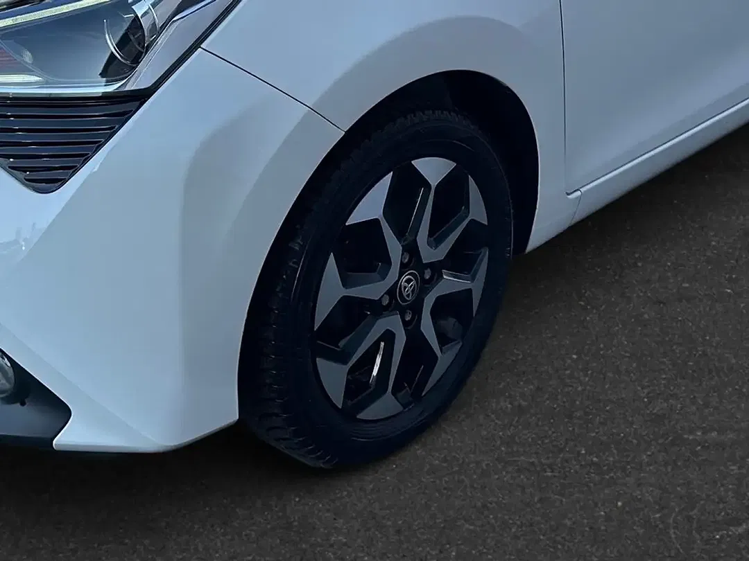 Toyota Aygo X Team Deutschland - Thumbnail 8