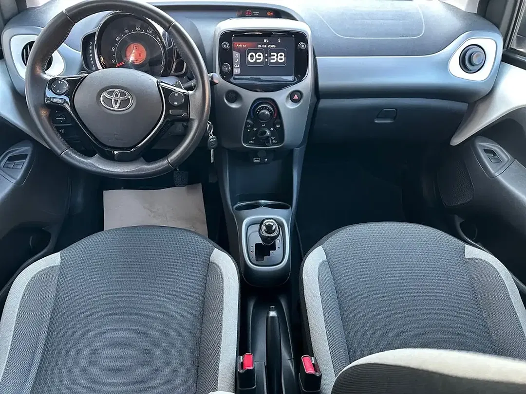 Toyota Aygo X Team Deutschland - Thumbnail 9