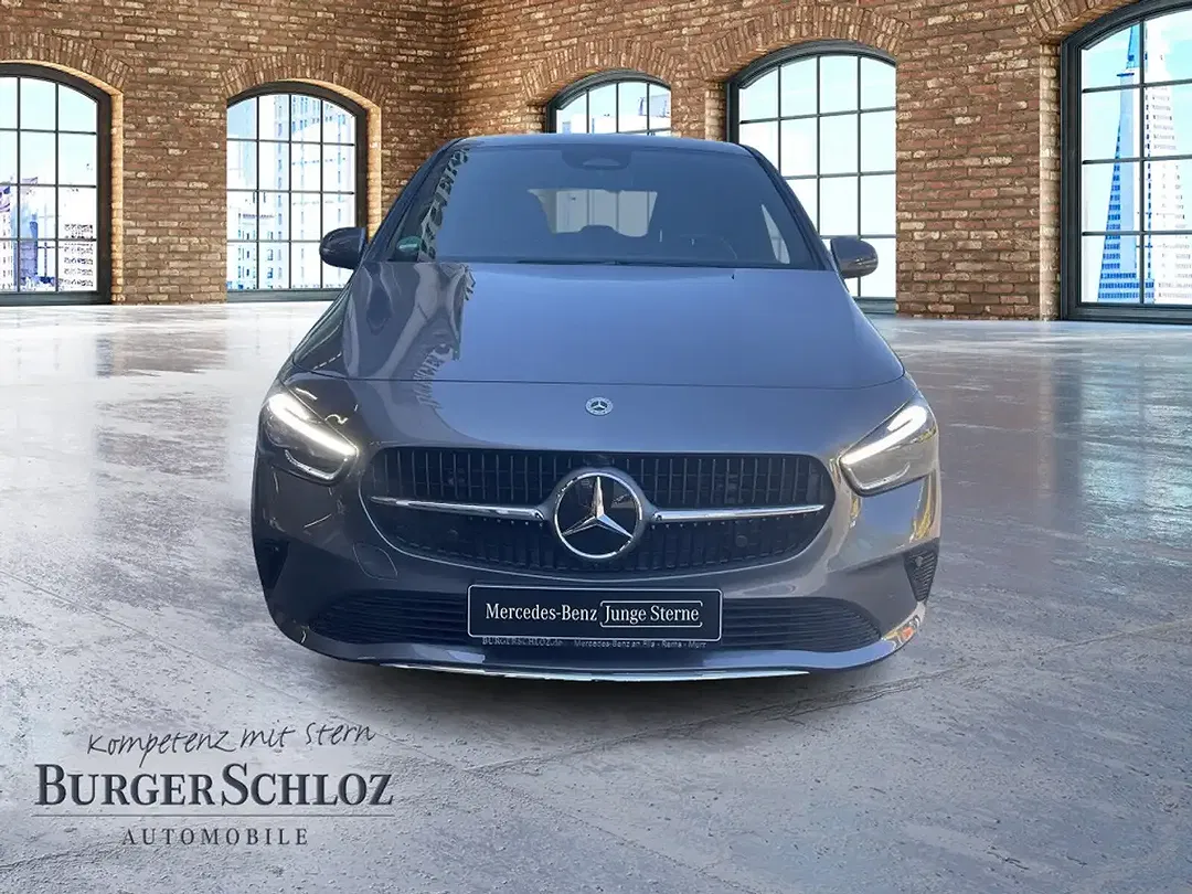 Mercedes-Benz B 180 - Thumbnail 2