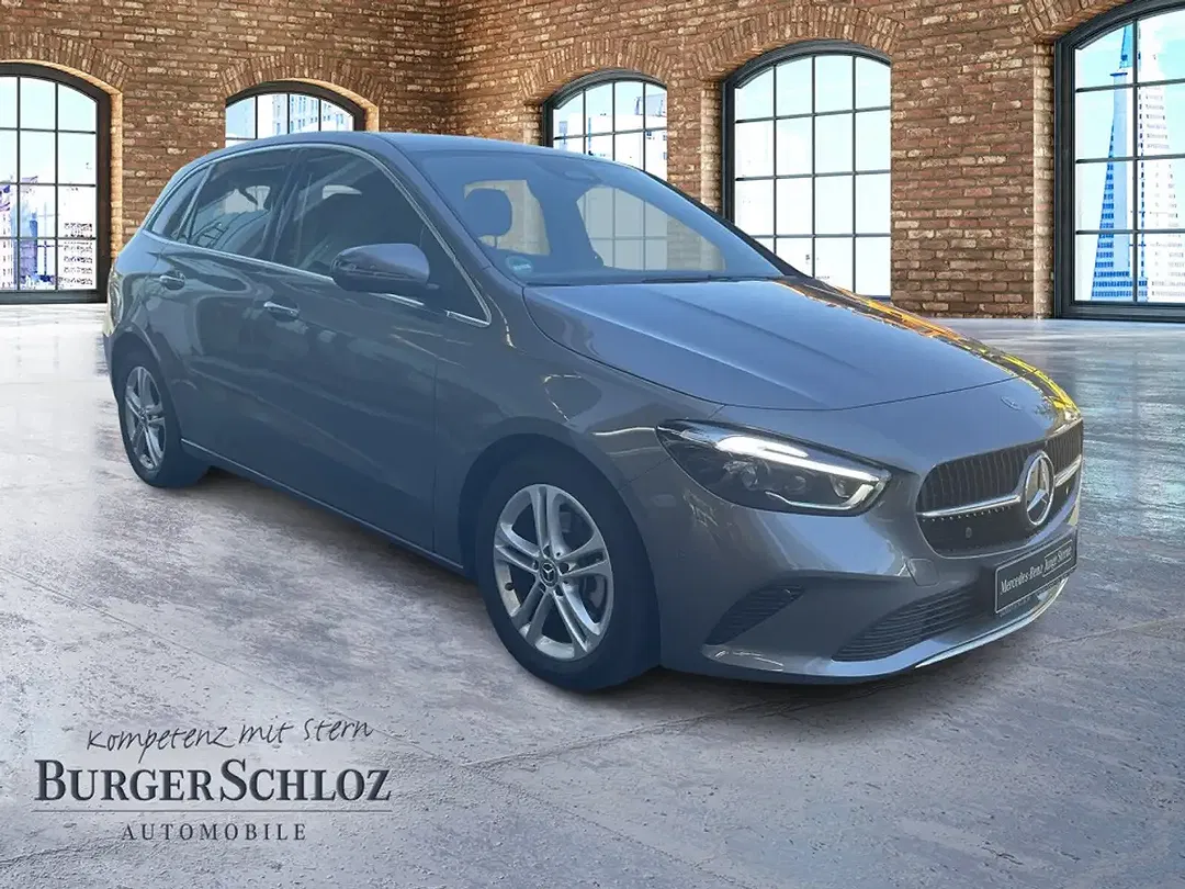 Mercedes-Benz B 180 - Thumbnail 3