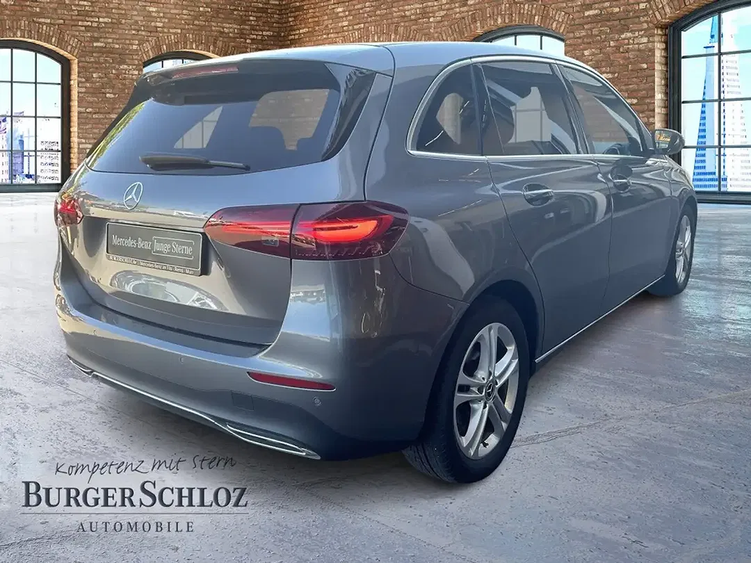 Mercedes-Benz B 180 - Thumbnail 4