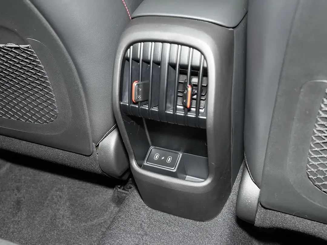 Hyundai KONA 1.6 T-GDI DCT N Line X - Thumbnail 16