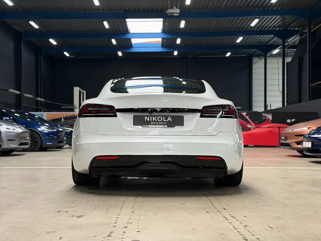 Tesla Model S Long Range Active - Thumbnail 3