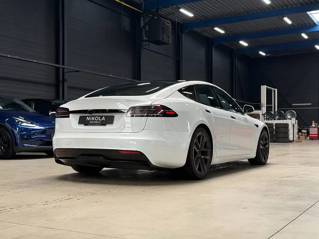 Tesla Model S Long Range Active - Thumbnail 4