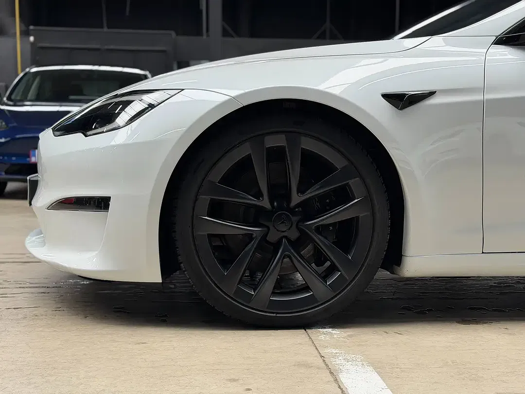 Tesla Model S Long Range Active - Thumbnail 7