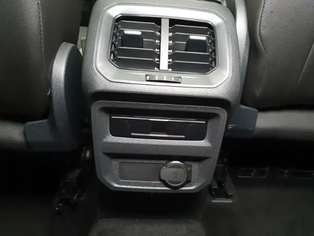 Volkswagen Tiguan TSI DSG 4Motion R-Line - Thumbnail 13