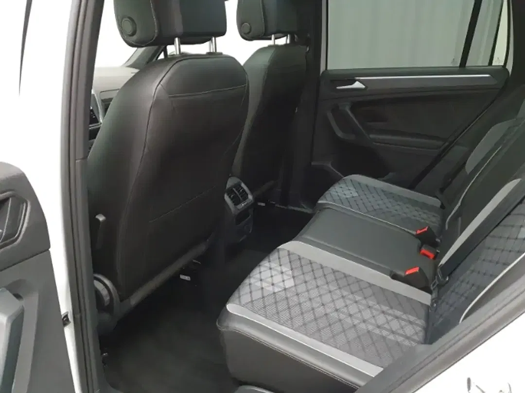 Volkswagen Tiguan TSI DSG 4Motion R-Line - Thumbnail 9