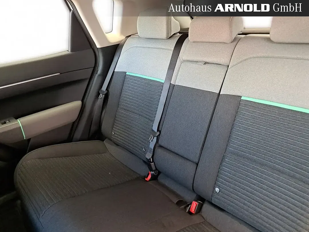 Kia EV4 Air - Thumbnail 13