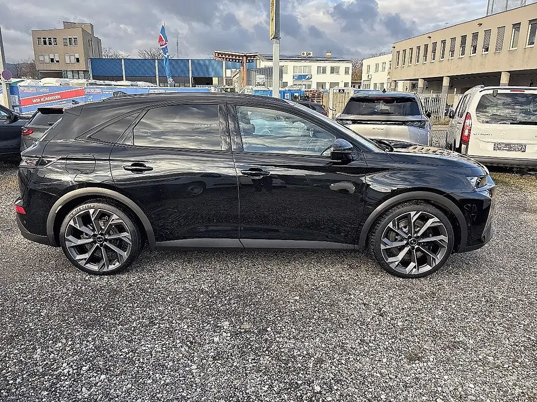 DS Automobiles DS 7 Crossback - Thumbnail 4
