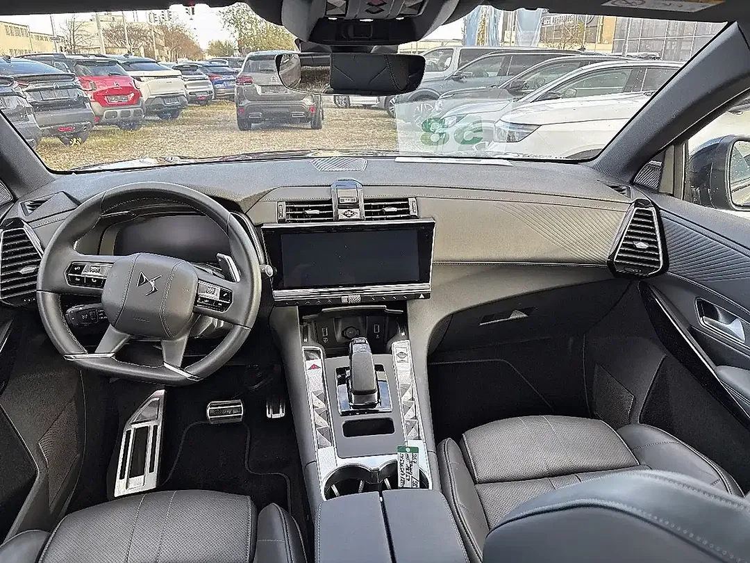 DS Automobiles DS 7 Crossback - Thumbnail 8